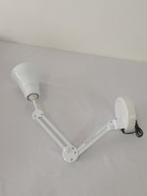 Load image into Gallery viewer, PHOTRYN Infrared lamps To relieve joint pain and muscle aches, it can be adjusted