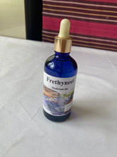 Load image into Gallery viewer, Frethyneel Medicinal oils Pure essential oils, suitable for aromatherapy diffusers, handmade soaps, and candle making.