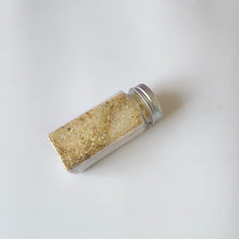 Load image into Gallery viewer, ZLM Garlic salt Coarsely ground garlic salt, contains parsley, no MSG added.