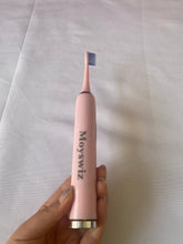 Load image into Gallery viewer, Moyswiz Toothbrushes, electric Rechargeable electric toothbrush, white