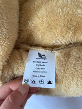 Load image into Gallery viewer, shnevergos Cat beds Suitable for Puppies and Kittens Curling Bed, Non-Slip Bottom, Small Size