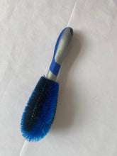 Load image into Gallery viewer, Loyiikas Automobile wheel cleaning brushes Car wheel brush, non-metallic material, blue.
