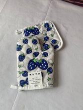 Load image into Gallery viewer, Loyiikas Potholders Oven gloves and heat-resistant mats, heat resistant up to 500°F
