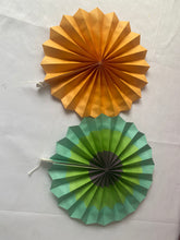 Load image into Gallery viewer, Quxtpns Paper party favors Party gifts and supplies, fun and novel gadgets
