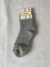 Load image into Gallery viewer, Heelograph Sport socks Men's mid-calf athletic socks are durable and comfortable.
