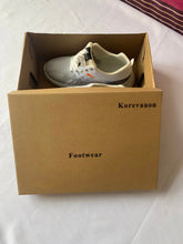 Load image into Gallery viewer, Korevaaon Footwear Lightweight, non-slip, and comfortable, suitable for various occasions such as tennis, leisure, work, and travel.
