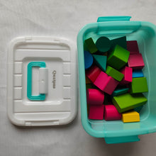 Load image into Gallery viewer, Quxtpns Building blocks Wooden building blocks, a classic toddler toy suitable for boys and girls aged 2 and up.
