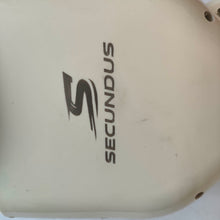 Load image into Gallery viewer, SECUNDUS Self-balancing two-wheel electric scooter All-terrain self-balancing scooter, capable of self-balancing off-road driving.

