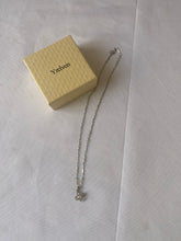 Load image into Gallery viewer, Yrelven  Choker necklaces Necklace with three-prong setting, adjustable length 15-18 inches.
