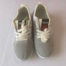 Load image into Gallery viewer, NANA ZONE Shoes for adults Running shoes, tennis shoes, walking shoes, gym casual shoes – comfortable, lightweight, and breathable.
