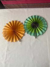 Load image into Gallery viewer, Quxtpns Paper party favors Party gifts and supplies, fun and novel gadgets
