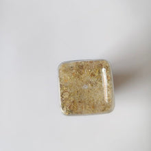 Load image into Gallery viewer, ZLM Garlic salt Coarsely ground garlic salt, contains parsley, no MSG added.
