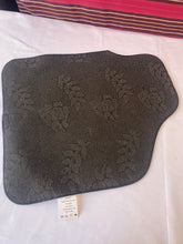 Load image into Gallery viewer, rawpek Floor mats for vehicles All-Weather Car Floor Mats with Universal Fit Design with Capture Ridges, Waterproof for Cars Trucks SUVs
