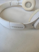 Load image into Gallery viewer, CFMSFKEJI Headphones Foldable and comfortable to wear
